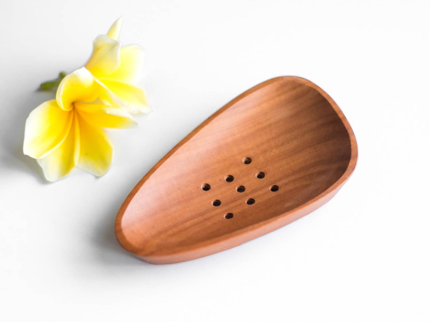 5 x 2.9 Inch Oval Soap Dish  -  Sapodilla Wood - Jo’s Vintage Werks