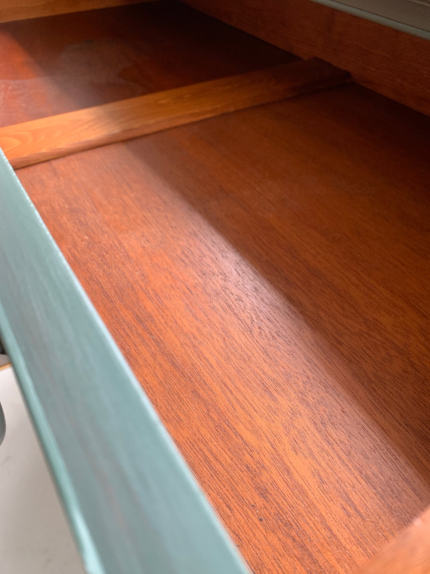 Vintage 2 Drawer Dresser/Table - Jo’s Vintage Werks