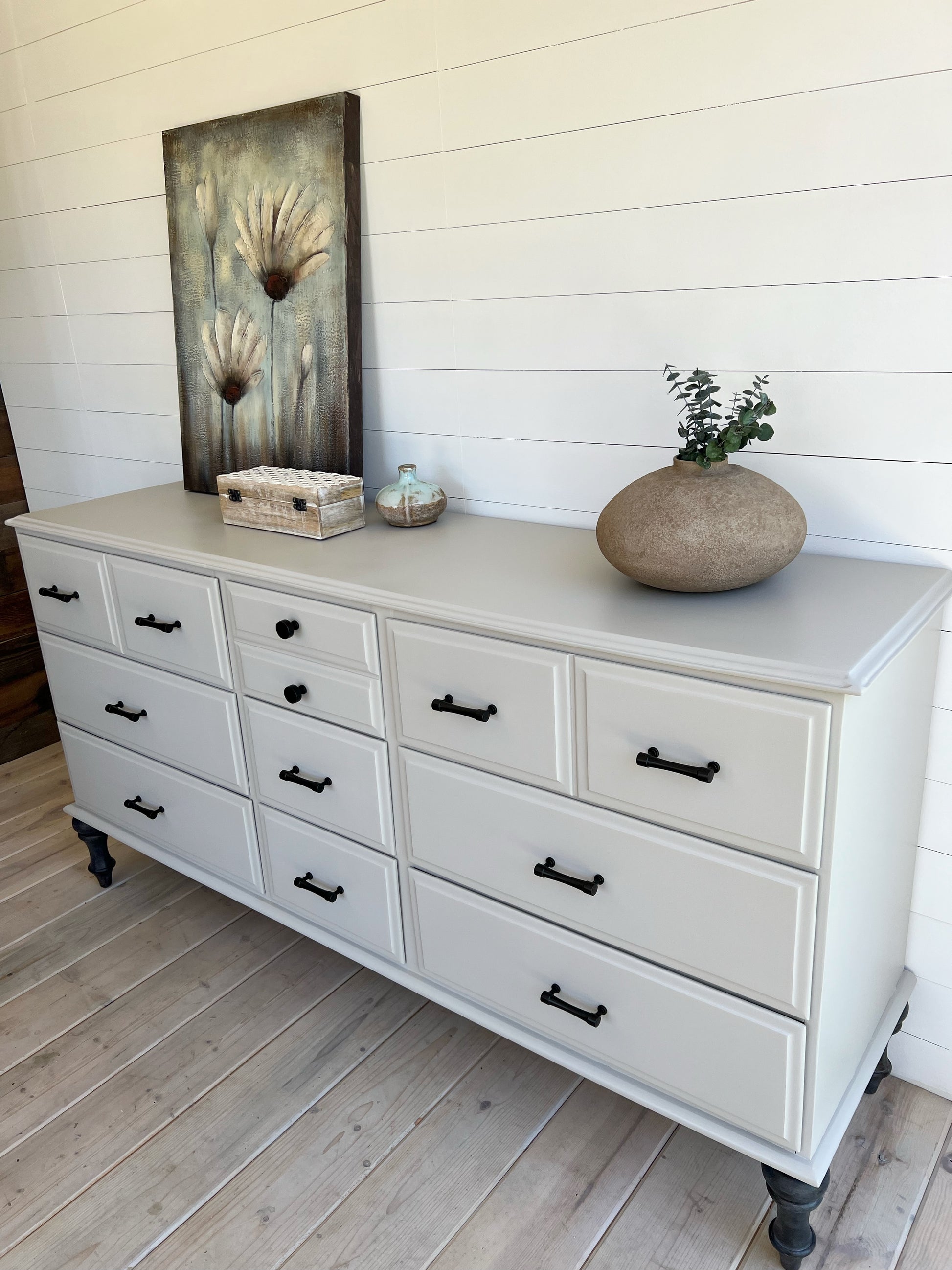 Dresser with 9 Drawers - Jo’s Vintage Werks