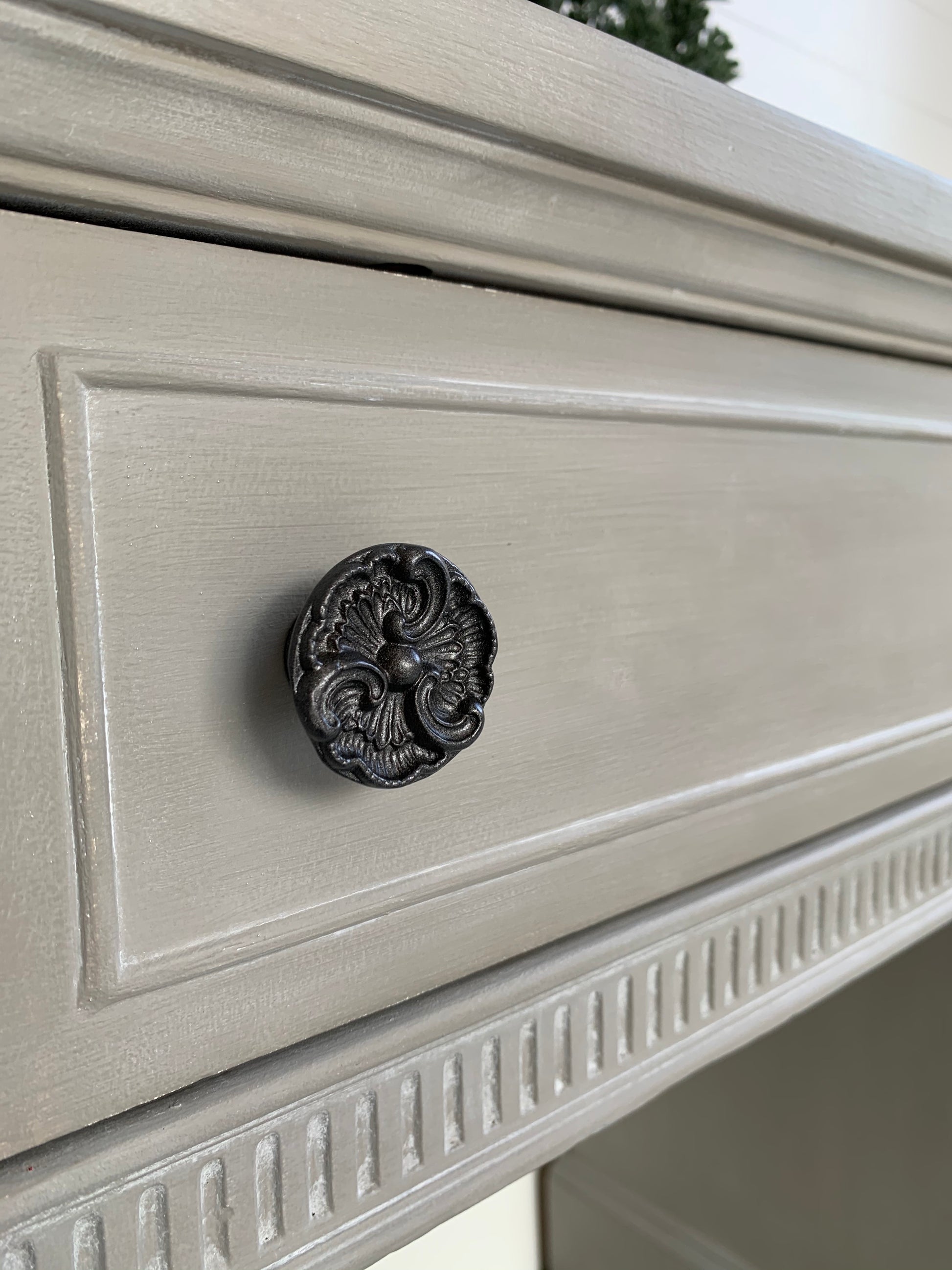 Vintage Desk with 7 Drawers - Jo’s Vintage Werks