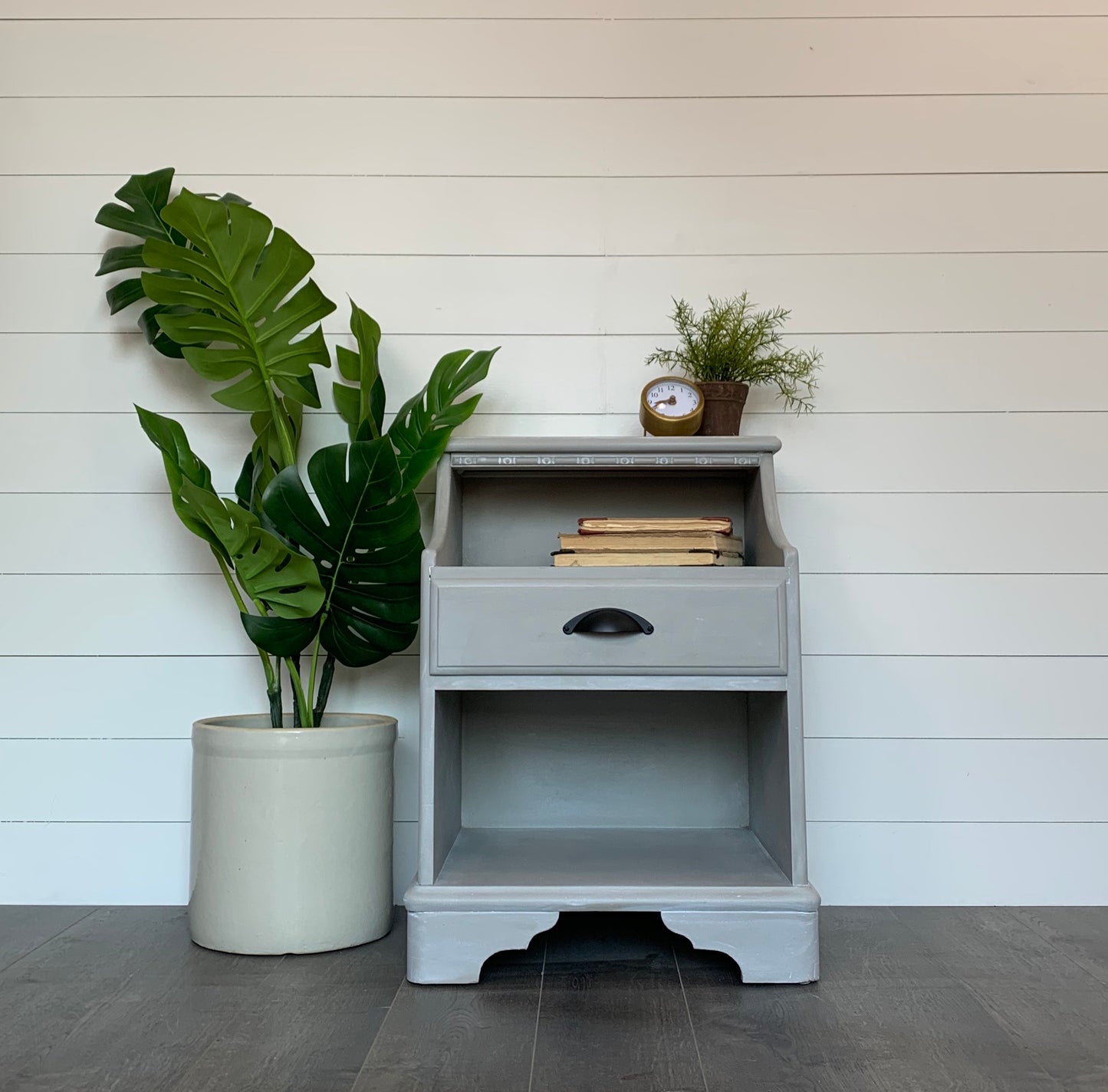 Night Stand - Jo’s Vintage Werks