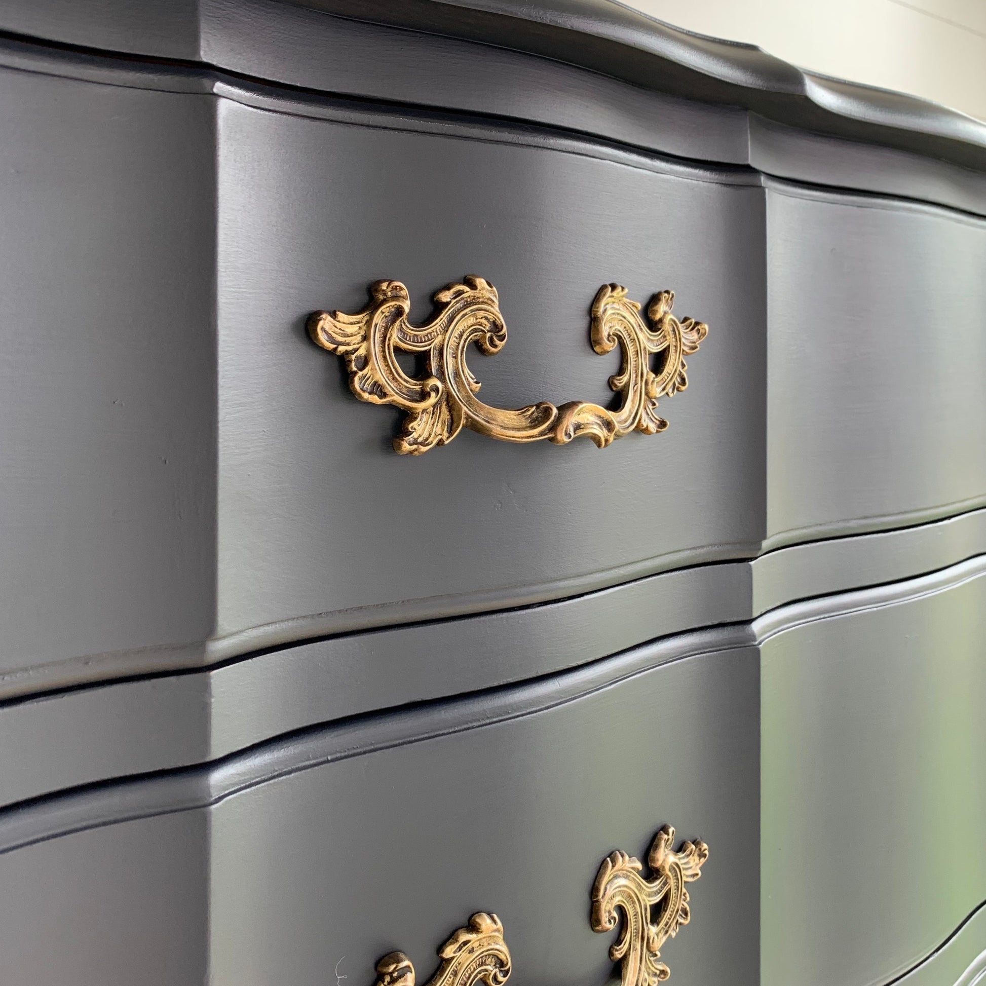 Vintage Dresser with 6 Drawers - Jo’s Vintage Werks