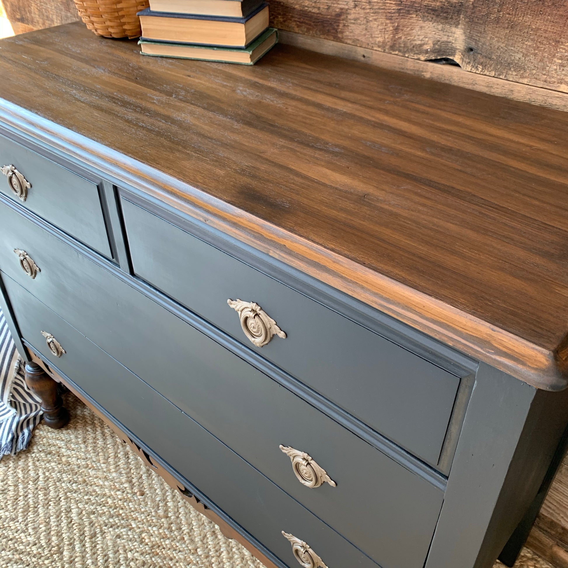 Vintage 4 Drawer Dresser - Jo’s Vintage Werks