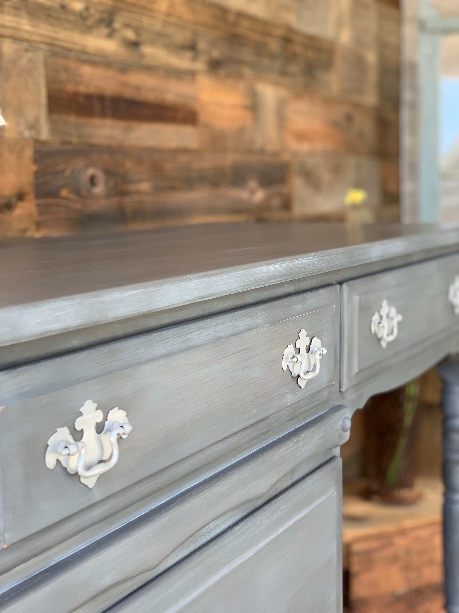 Vintage 4 Drawer Desk - Jo’s Vintage Werks