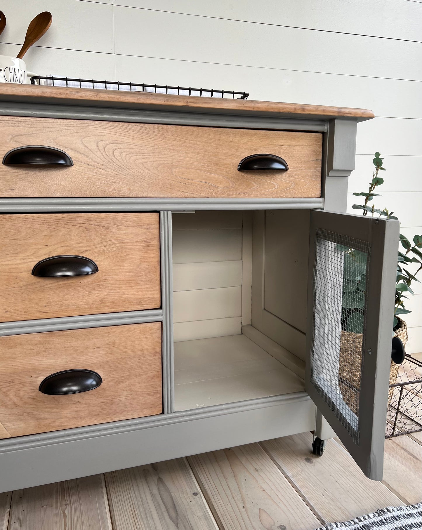 Vintage Washstand - Jo’s Vintage Werks