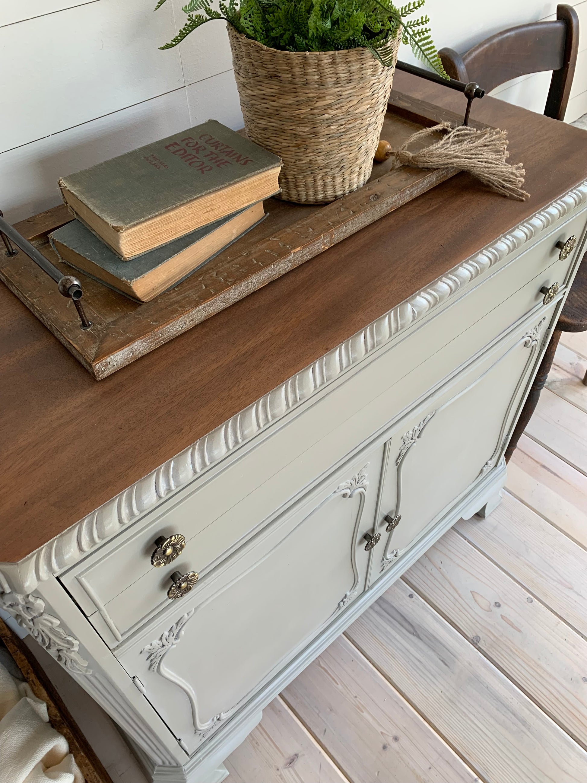 Buffet - Jo’s Vintage Werks