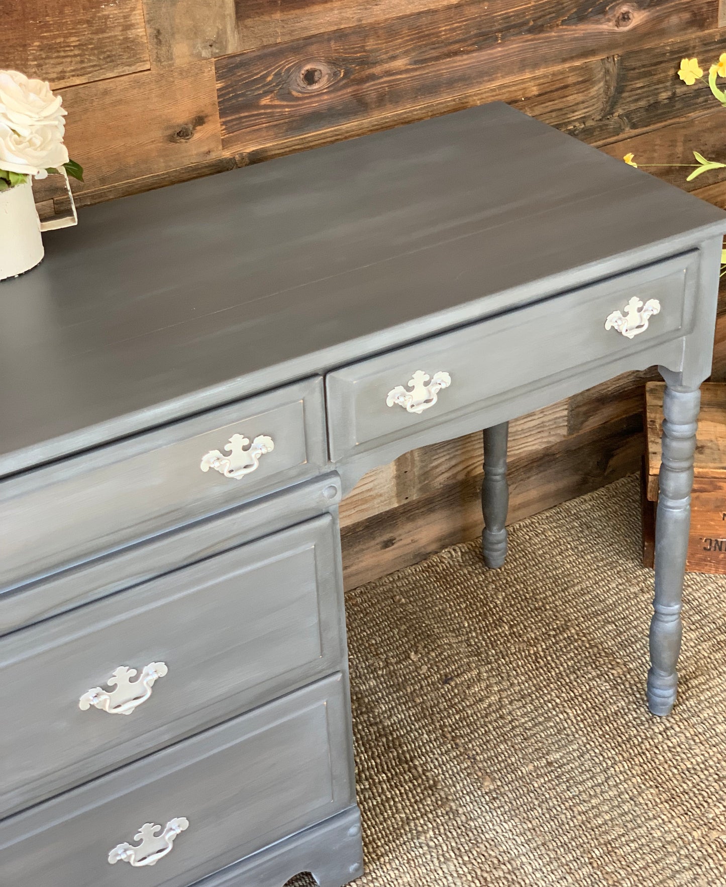 Vintage 4 Drawer Desk - Jo’s Vintage Werks