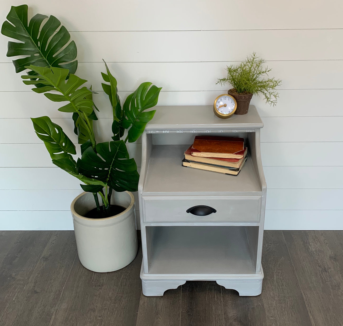 Night Stand - Jo’s Vintage Werks