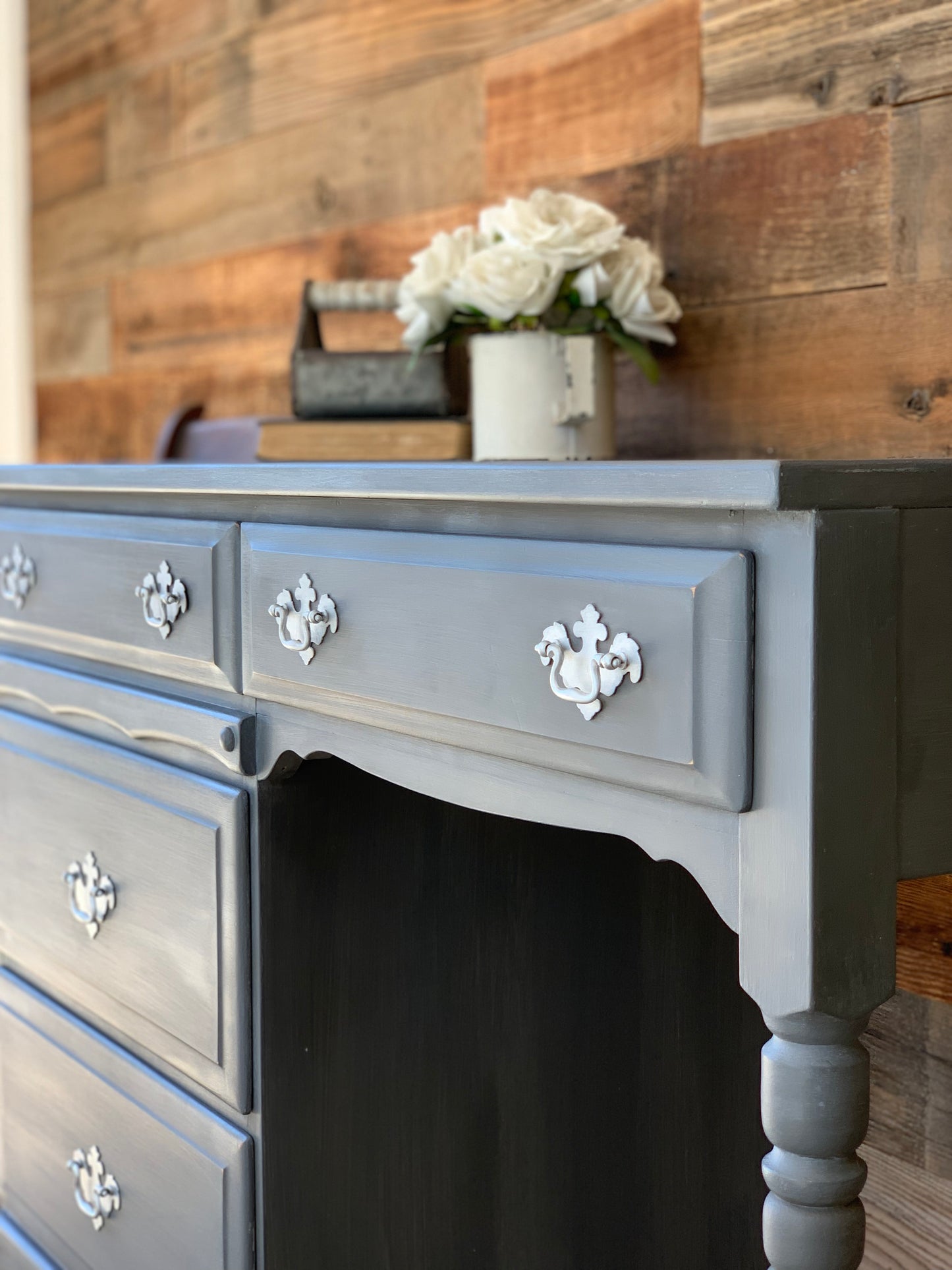 Vintage 4 Drawer Desk - Jo’s Vintage Werks