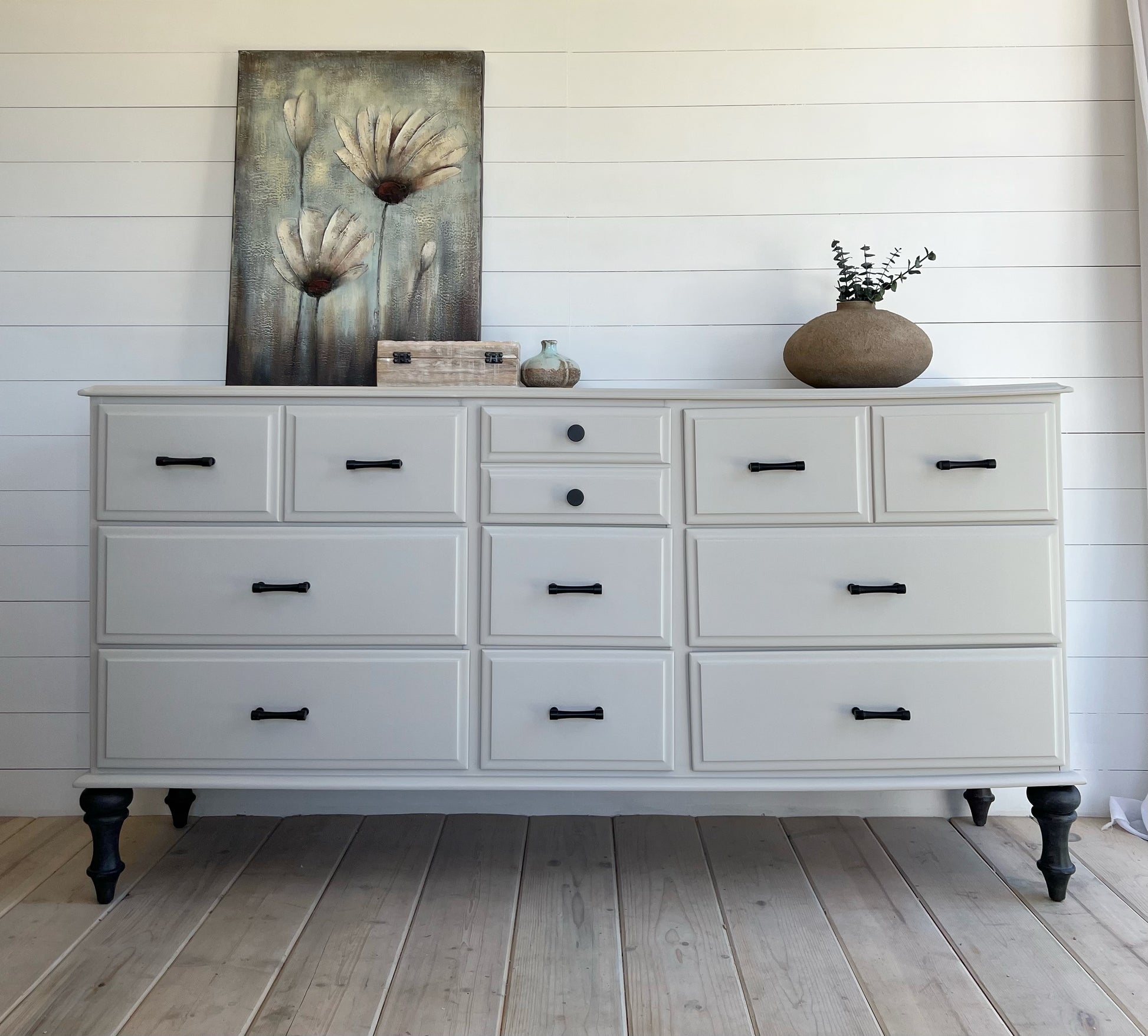 Dresser with 9 Drawers - Jo’s Vintage Werks