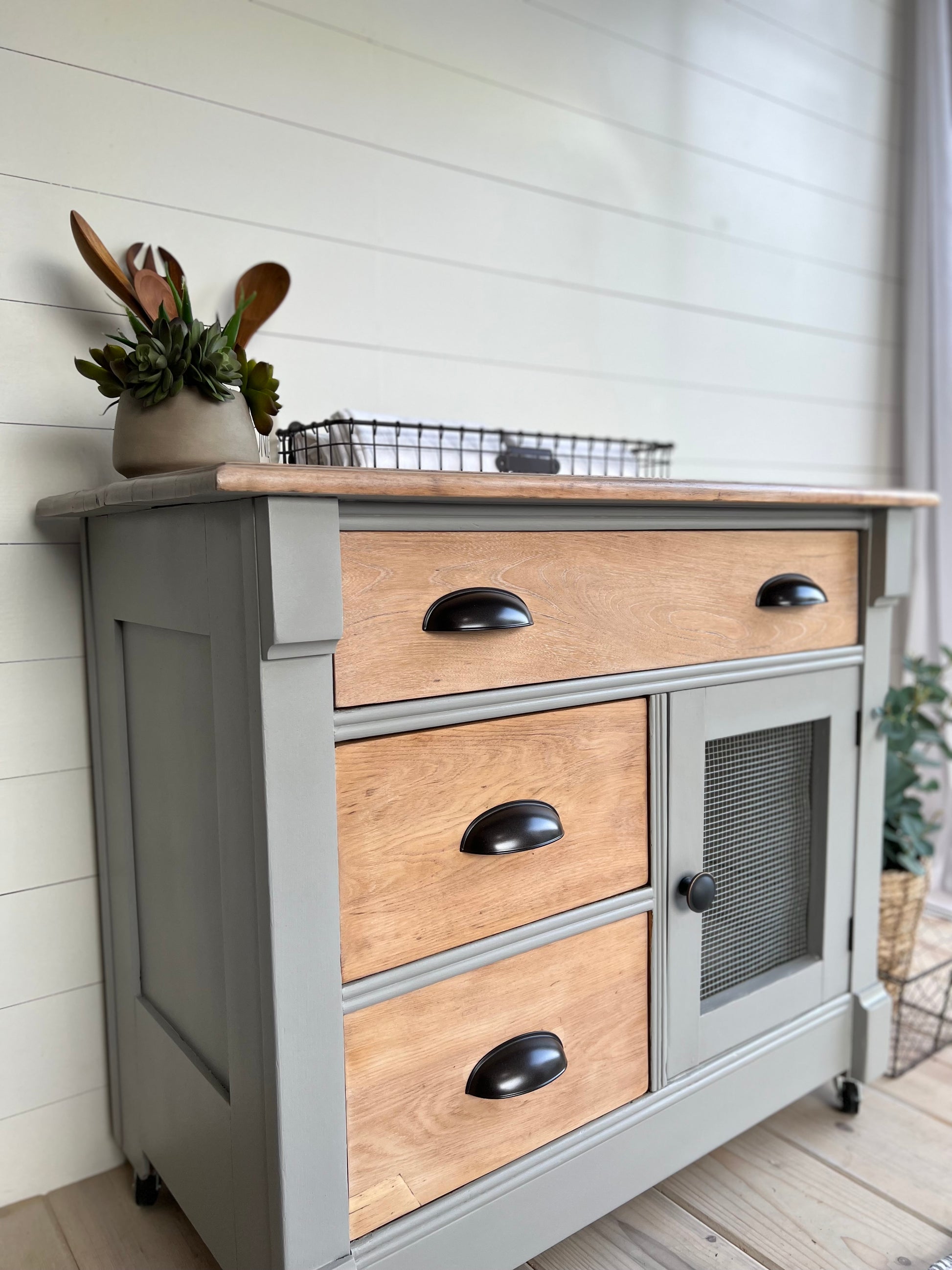 Vintage Washstand - Jo’s Vintage Werks