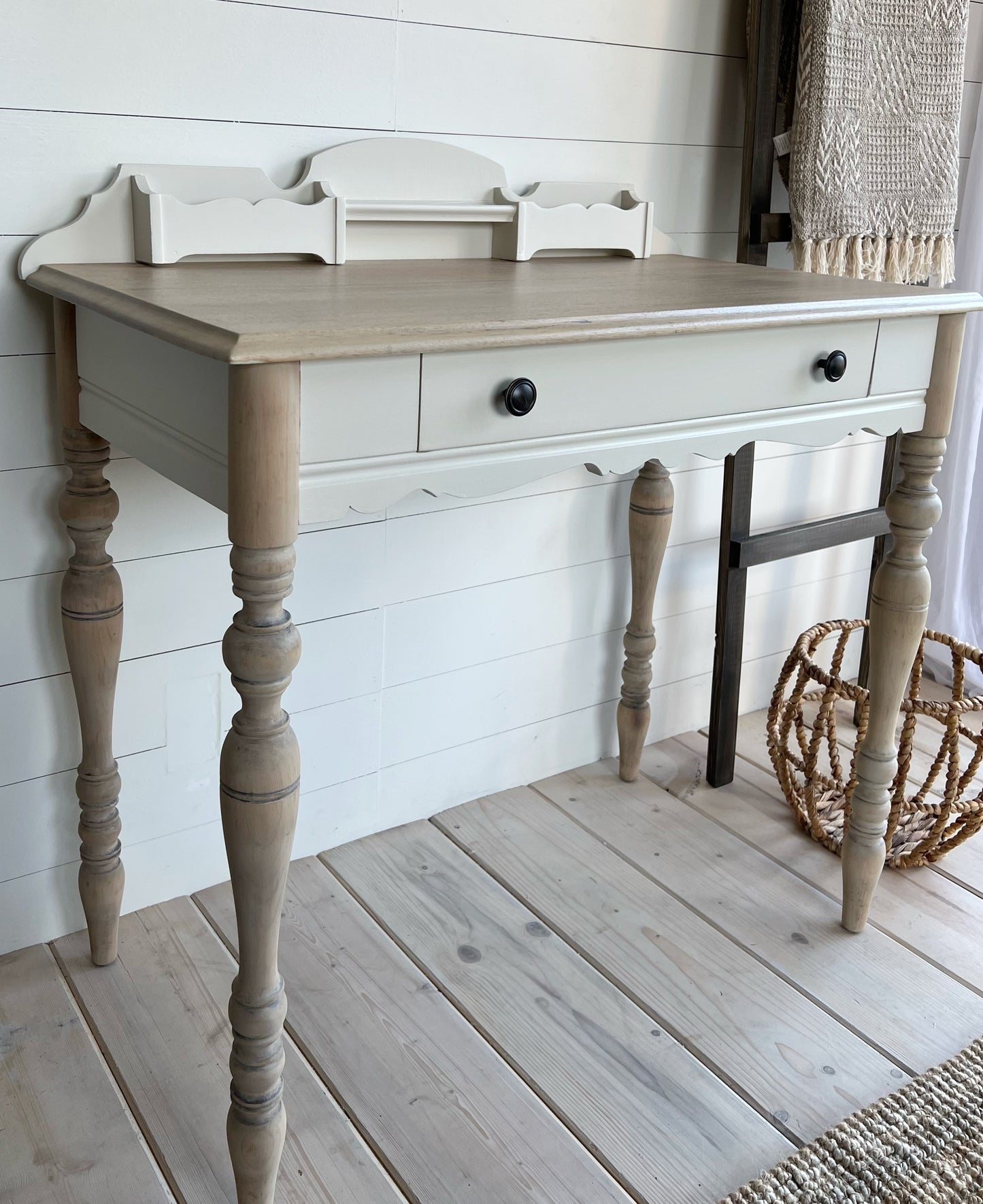 Vintage Desk - Jo’s Vintage Werks