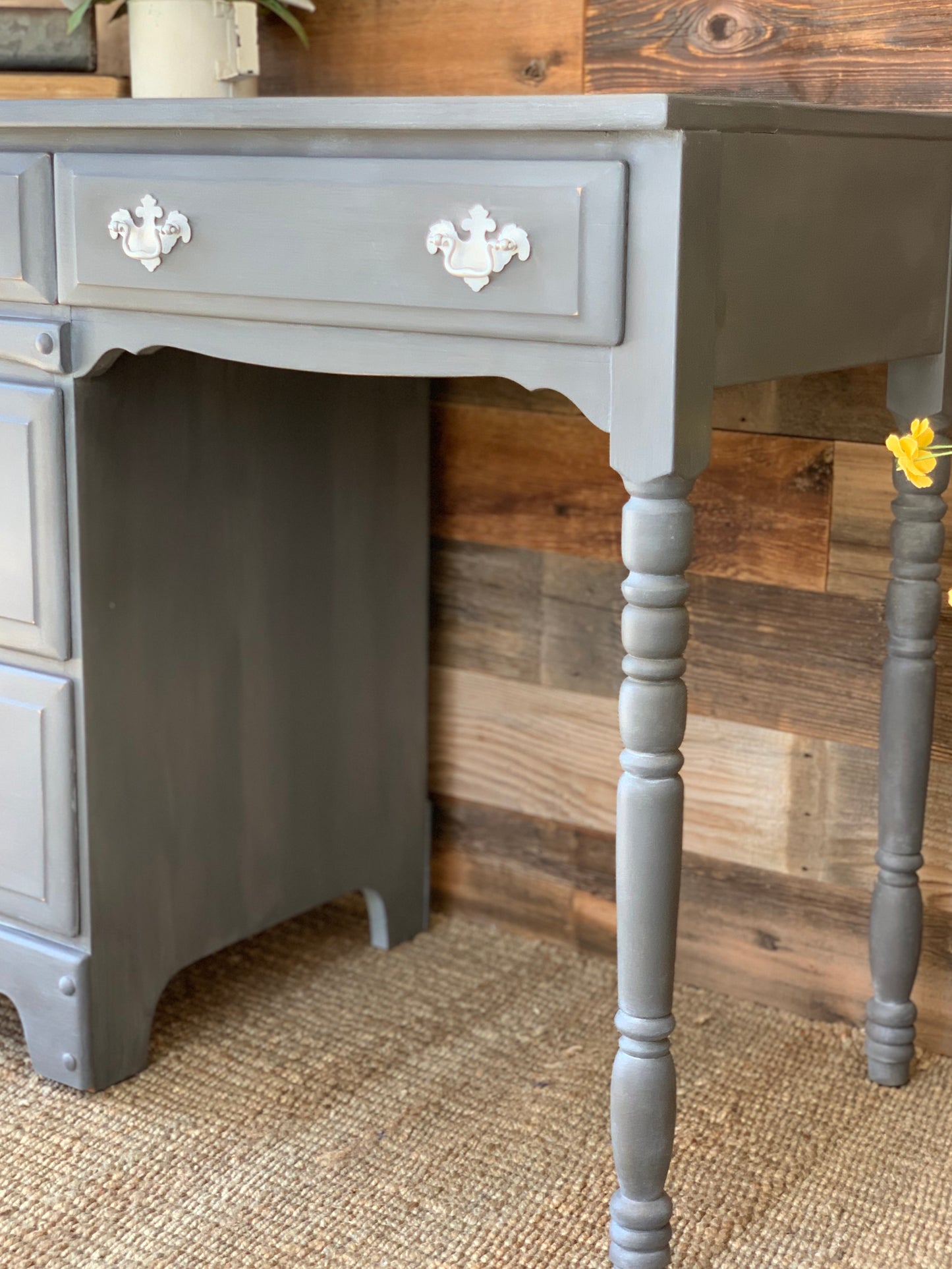 Vintage 4 Drawer Desk - Jo’s Vintage Werks