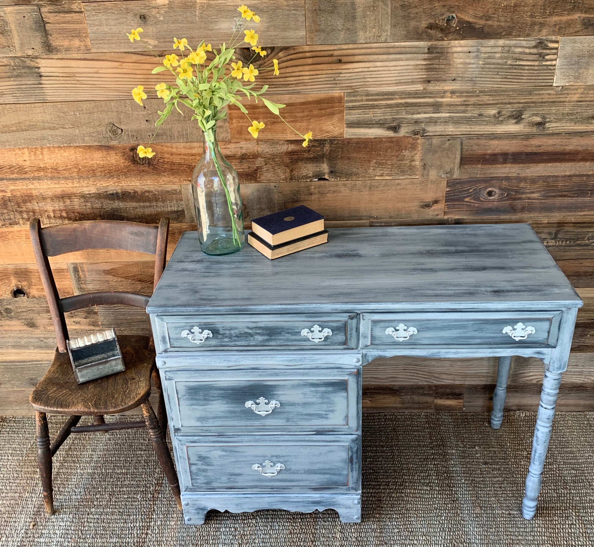 Vintage Desk with 4 Drawes - Jo’s Vintage Werks