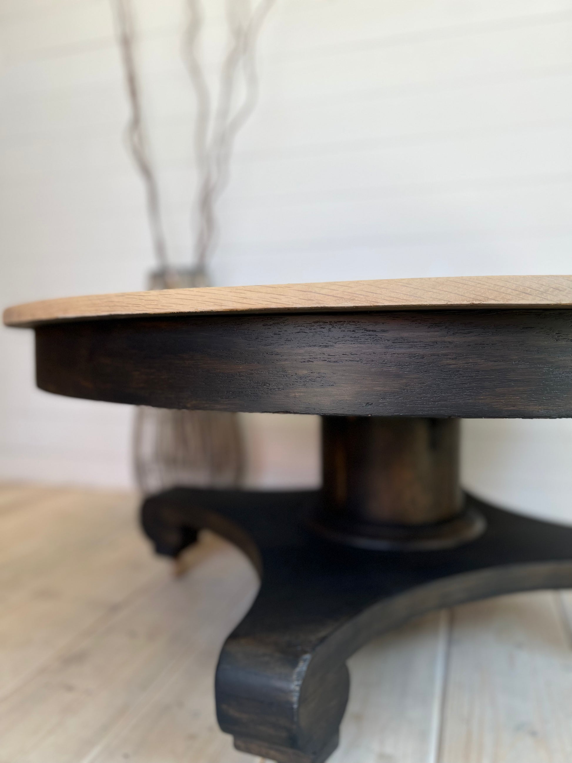 Round Coffee Table - Jo’s Vintage Werks