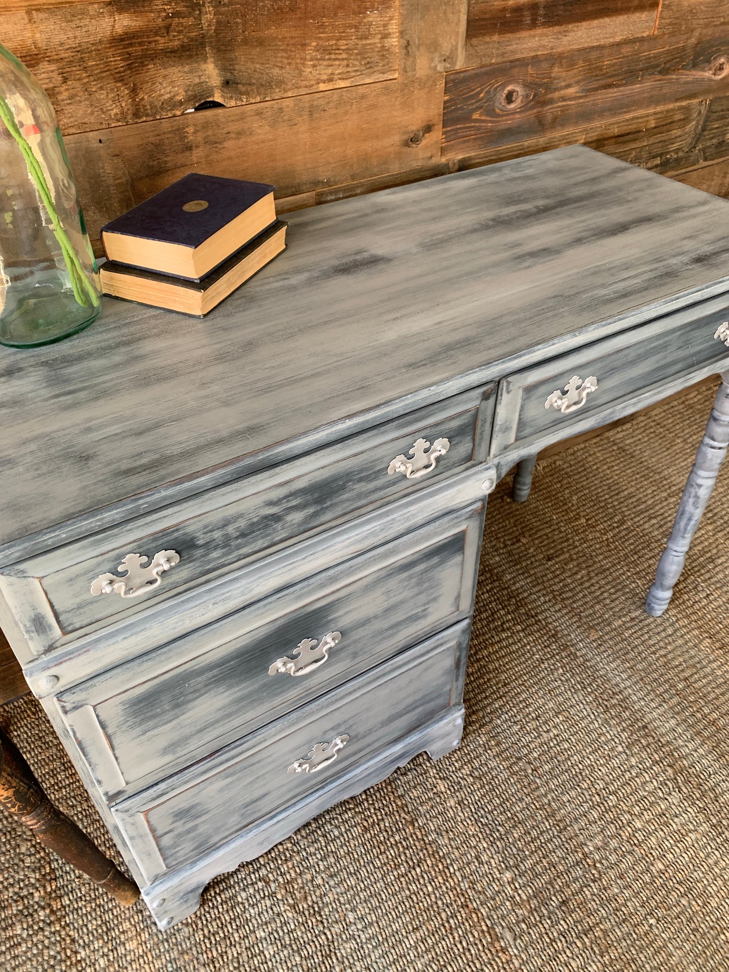 Vintage Desk with 4 Drawes - Jo’s Vintage Werks