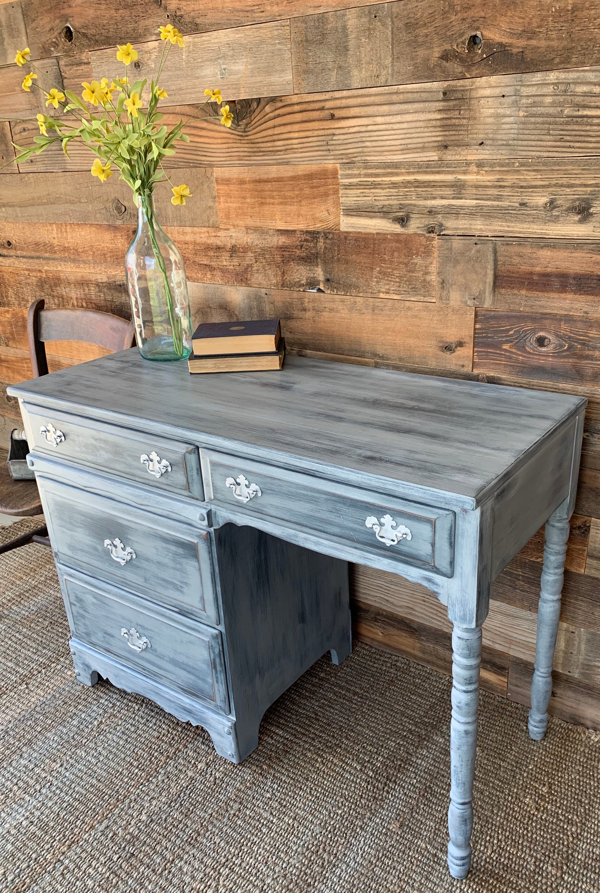 Vintage Desk with 4 Drawes - Jo’s Vintage Werks