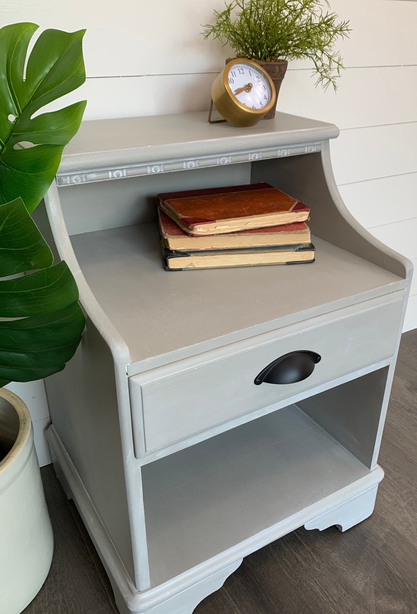 Night Stand - Jo’s Vintage Werks