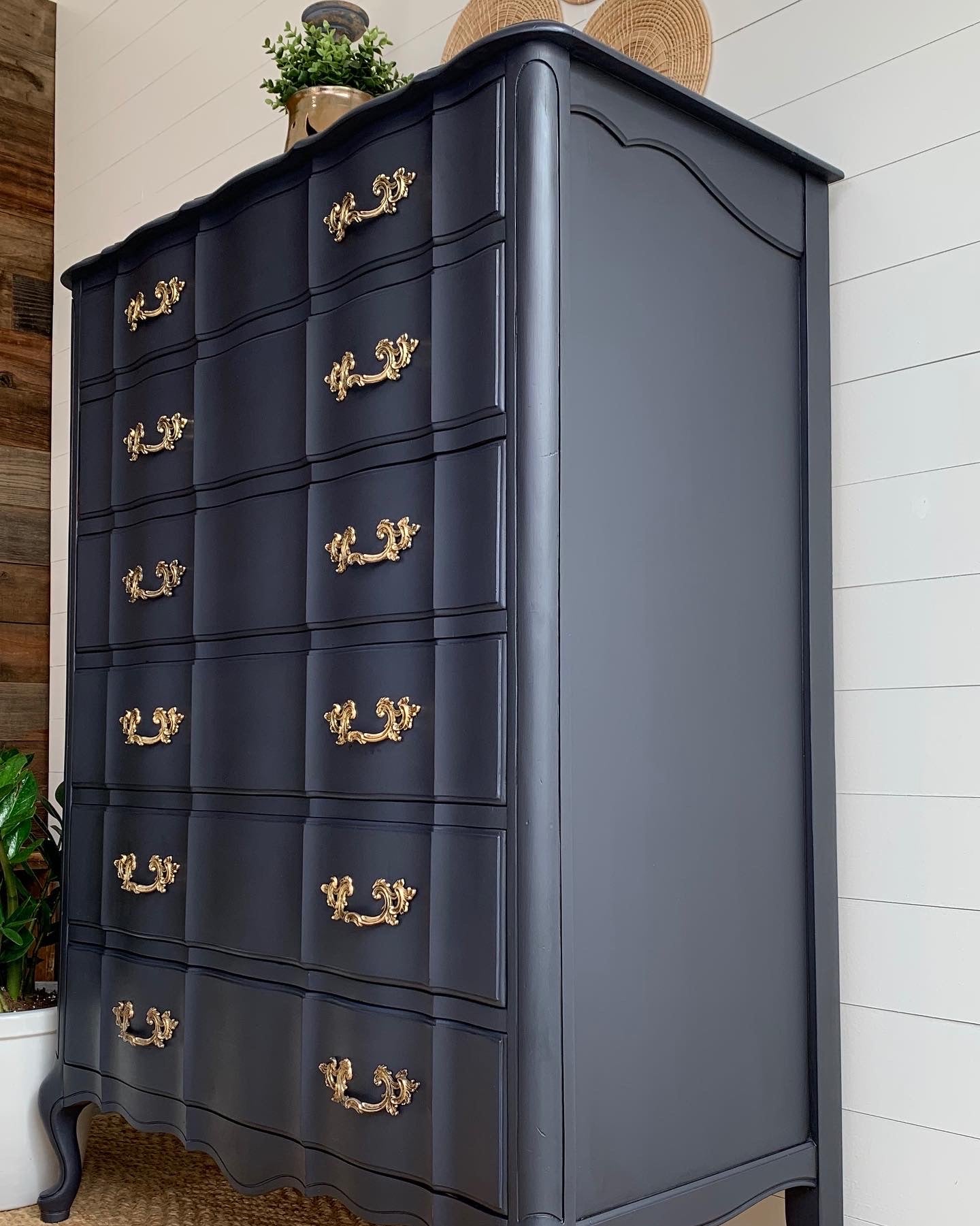 Vintage Dresser with 6 Drawers - Jo’s Vintage Werks