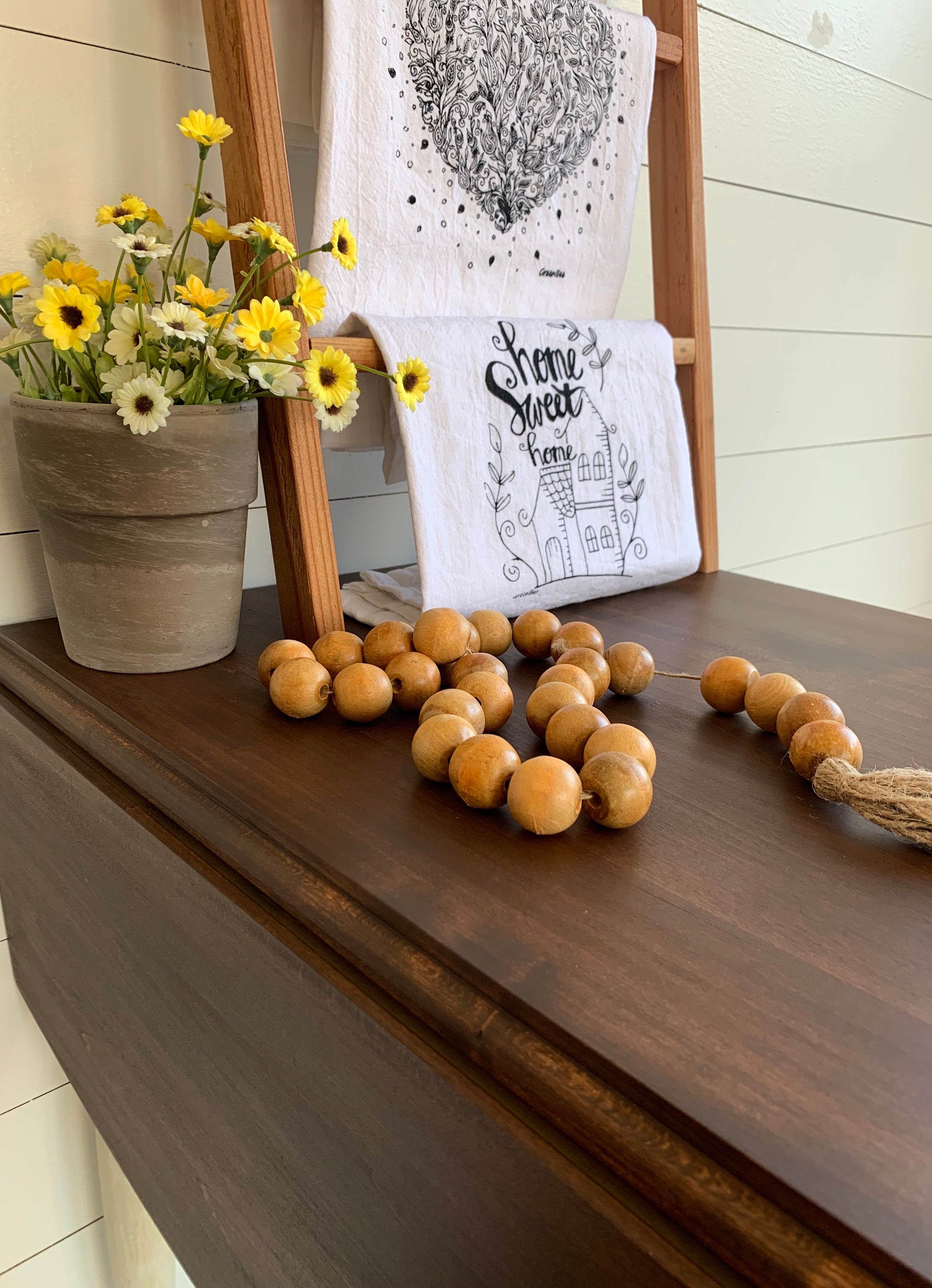 Farmhouse Accent Table - Jo’s Vintage Werks