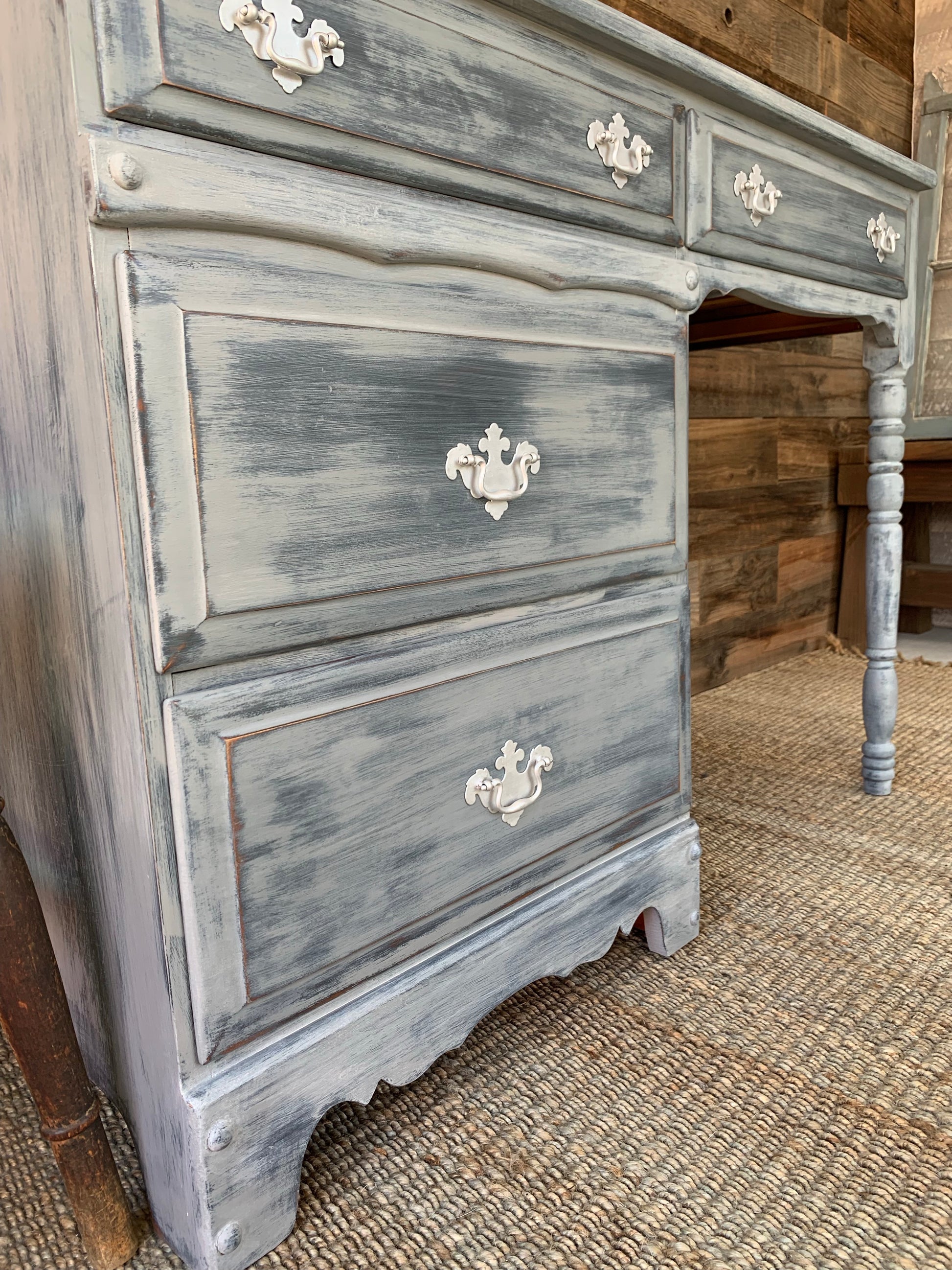 Vintage Desk with 4 Drawes - Jo’s Vintage Werks