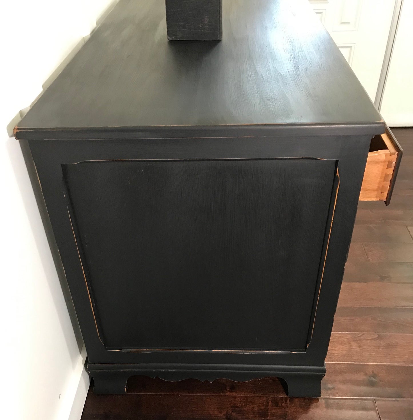 Vintage 7 Drawer Desk with 2 Pull out Shelves - Jo’s Vintage Werks