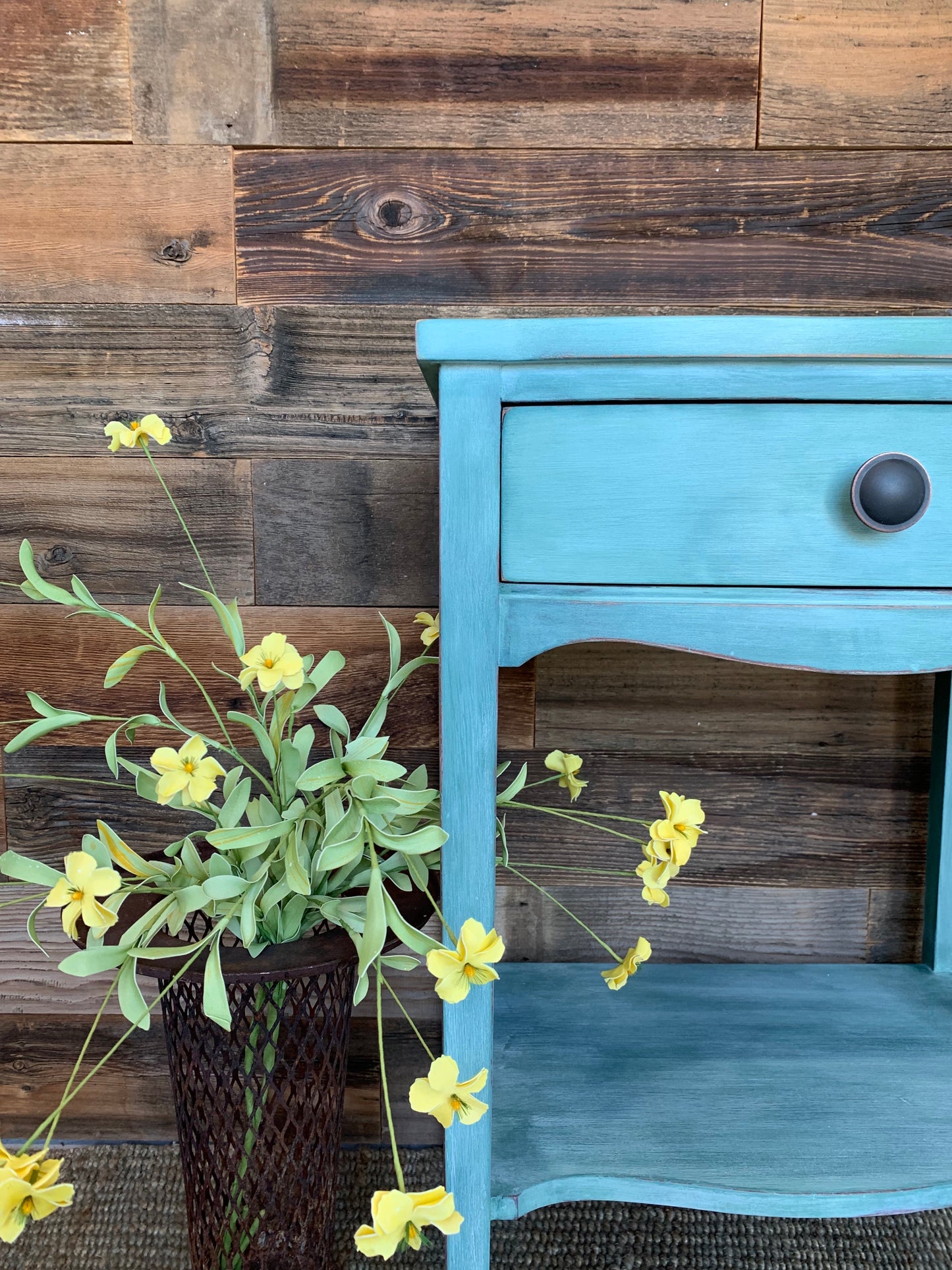 Vintage Side Table with 1 Drawer - Jo’s Vintage Werks