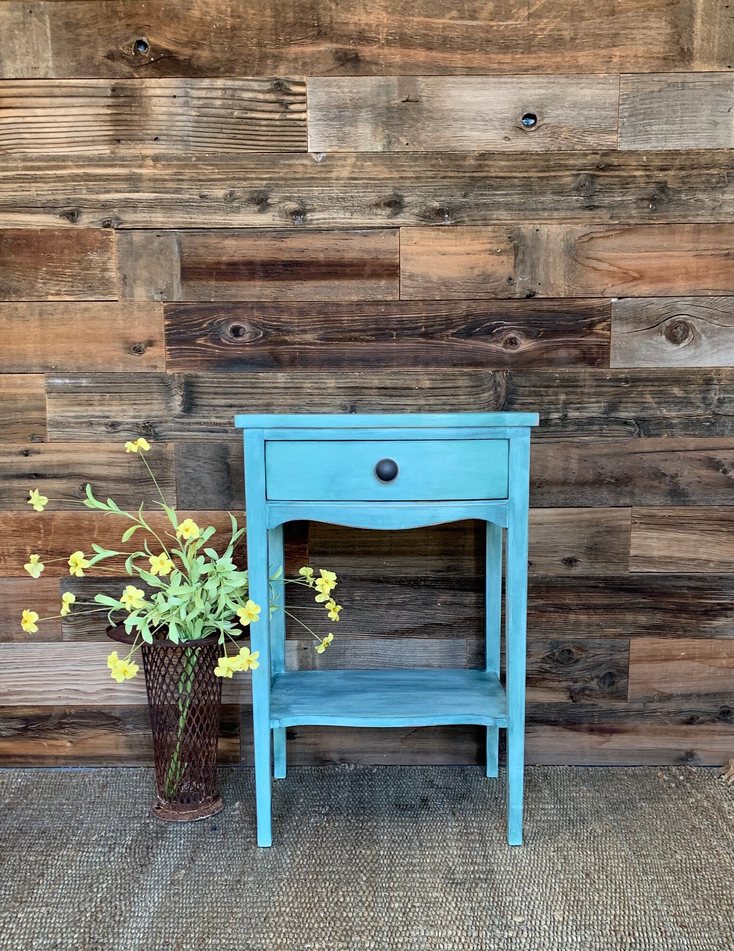 Vintage Side Table with 1 Drawer - Jo’s Vintage Werks