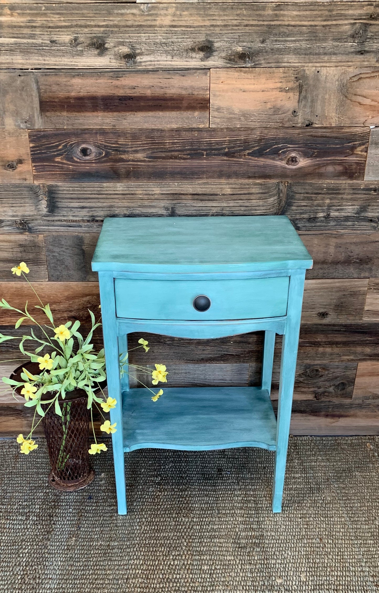 Vintage Side Table with 1 Drawer - Jo’s Vintage Werks