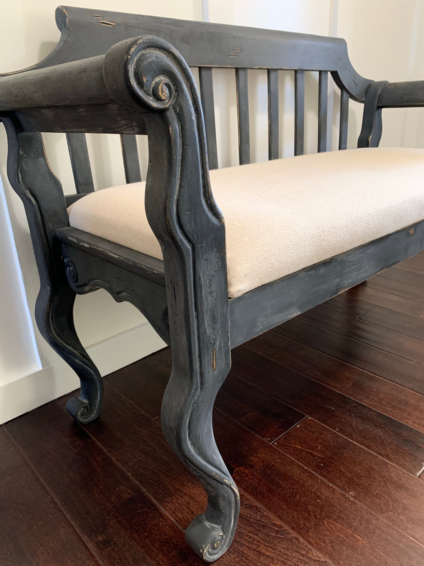 Farmhouse Bench - Jo’s Vintage Werks