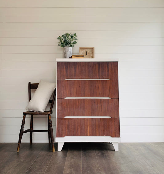 Vintage 4 Drawer Dresser - Jo’s Vintage Werks