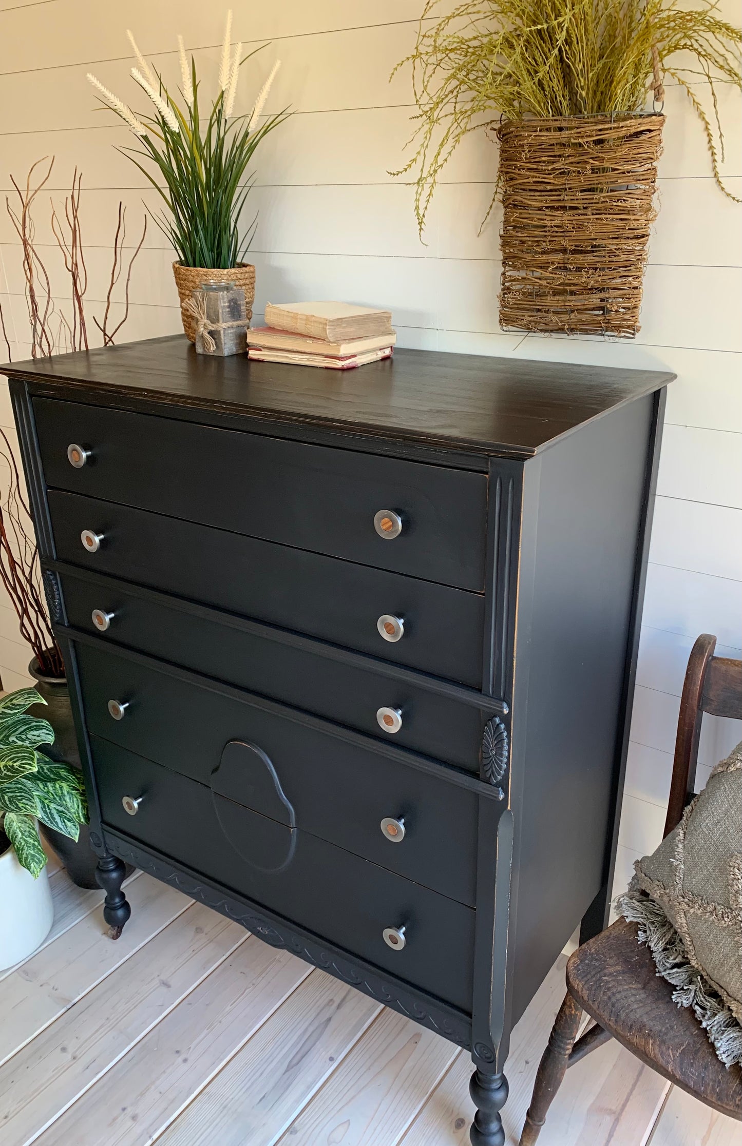 Black 5 Drawer Dresser - Jo’s Vintage Werks