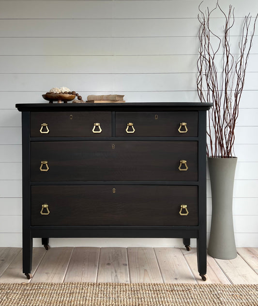 Vintage 4 Drawer Dresser - Jo’s Vintage Werks