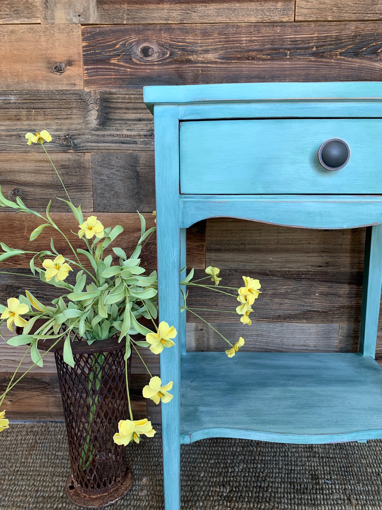 Vintage Side Table with 1 Drawer - Jo’s Vintage Werks